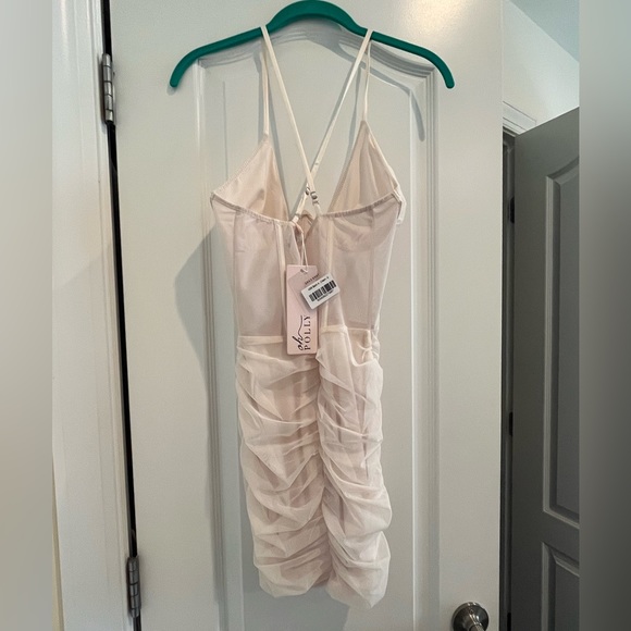 MESH CORSET MINI DRESS IN CREAM. NEVER WORN. BRAND NEW. UK SIZE 6/ US SIZE 2 - Picture 3 of 3